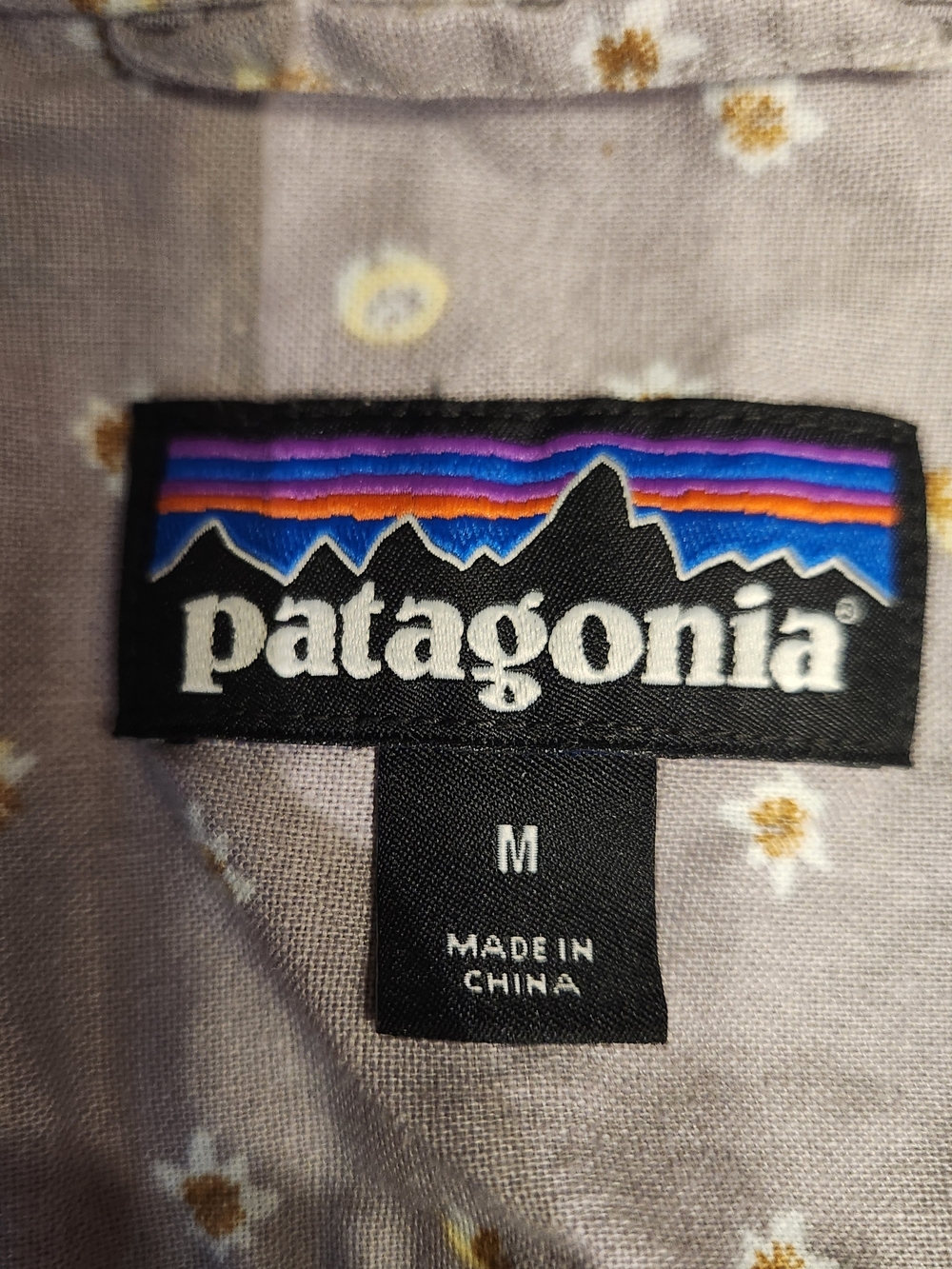 Patagonia Men's Short Sleeve Shirt Gray with Floral Print Size M - Picture 2 of 4